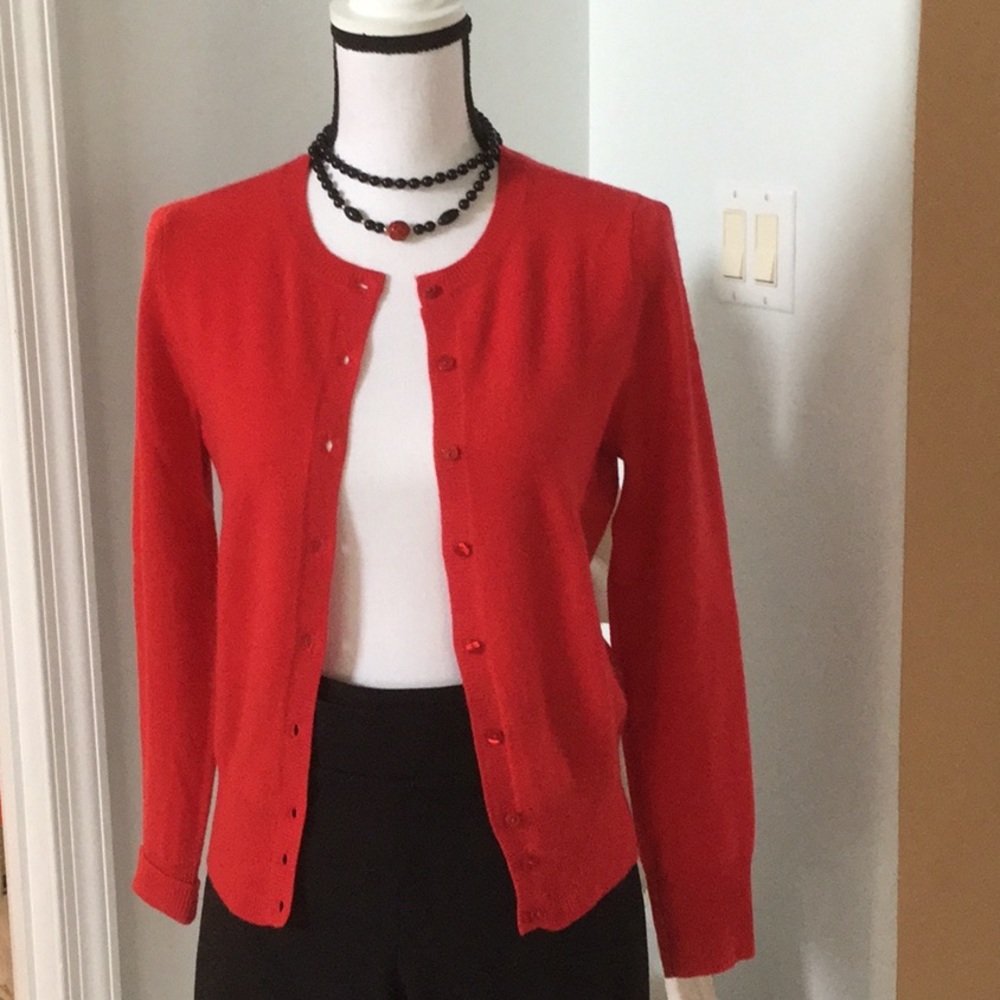 Lord and Taylor 100% Cashmere Cardigan size XS